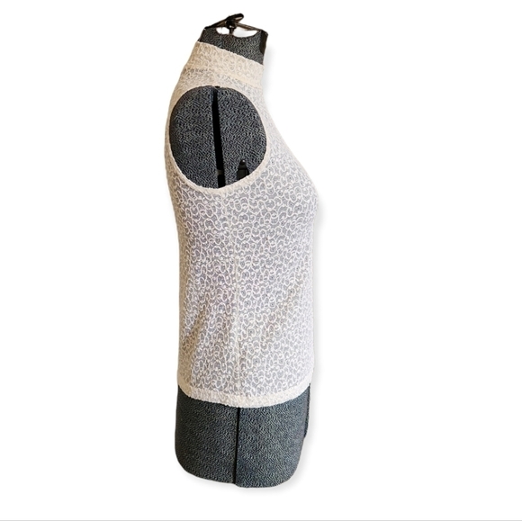 Vanity Fair Sleeveless Lace Shell - Picture 3 of 6